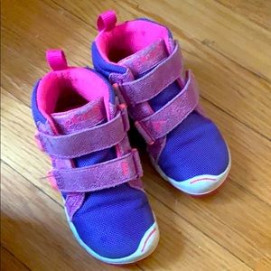 Plae Max pink/purple Sz 8.5